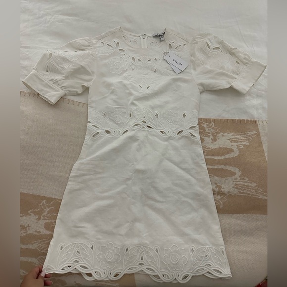 Everett Eyelet Dress in Soft White - Picture 2 of 3